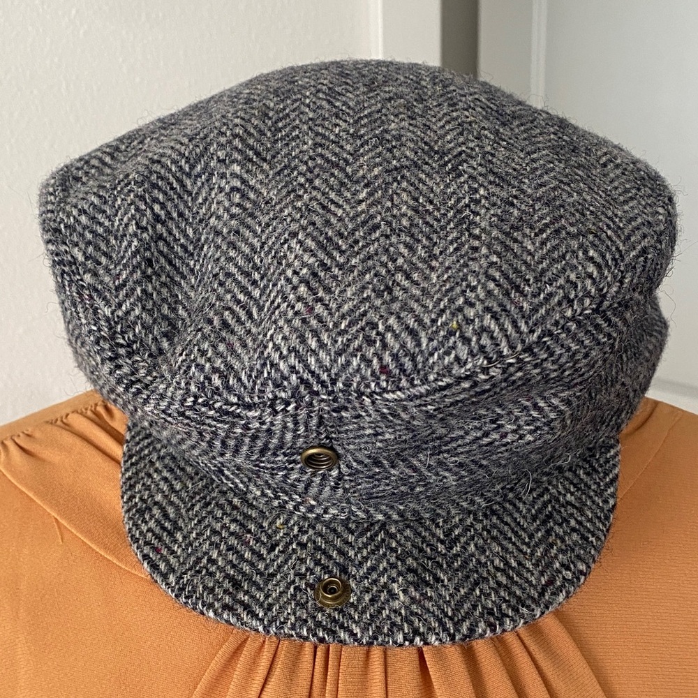 Vintage 1980s Harris Tweed Herringbone Wool Newsboy Cap
